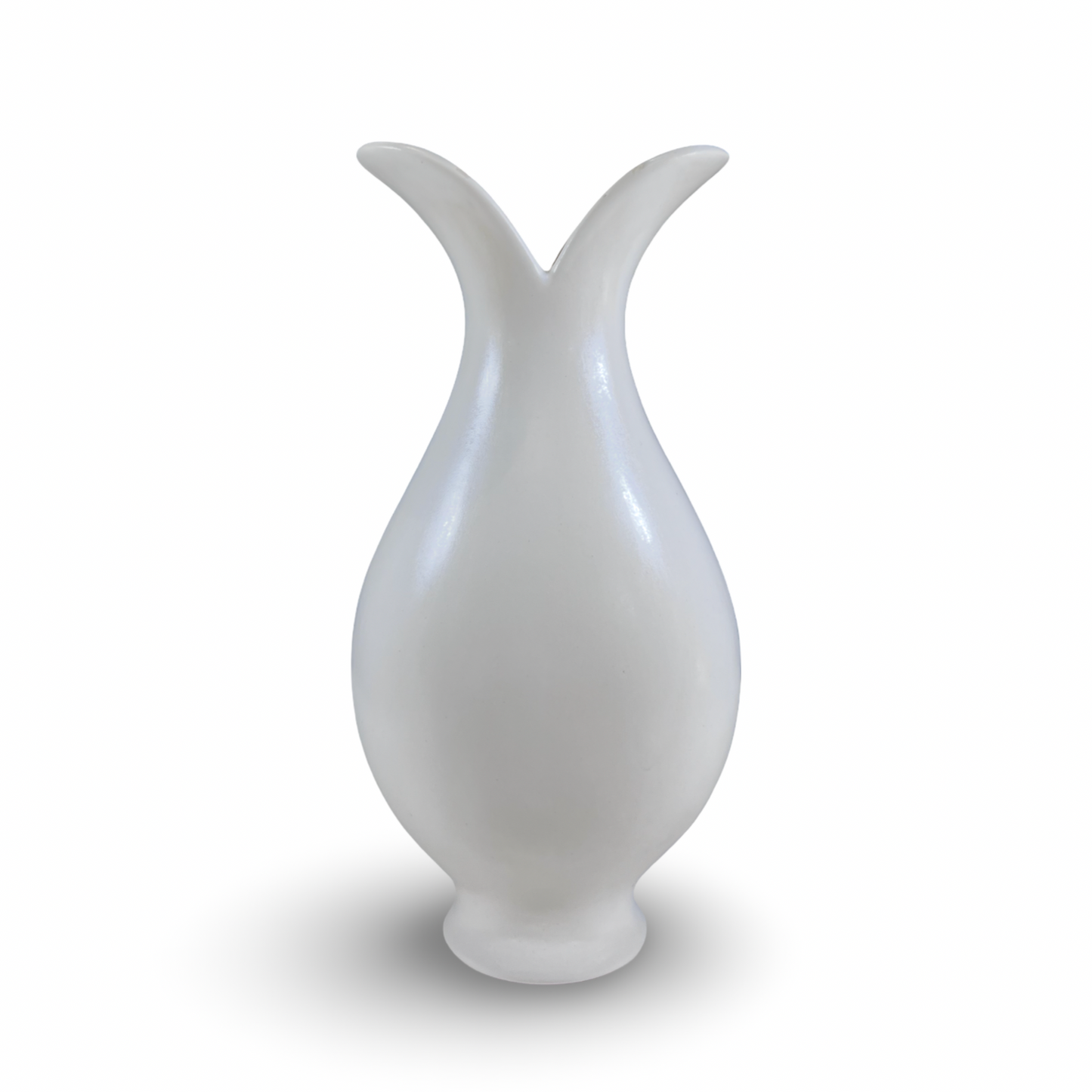 White bud vase