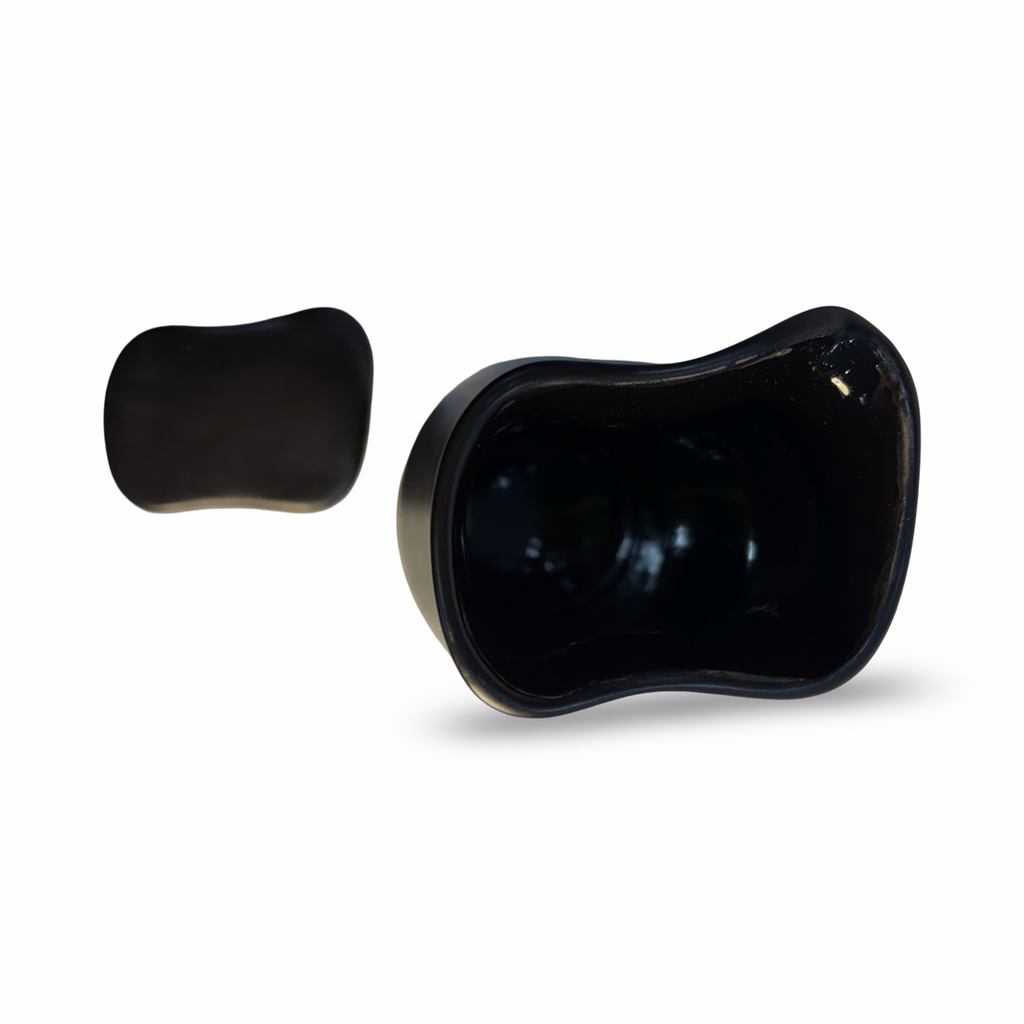 Black Lidded Icebox Carafe