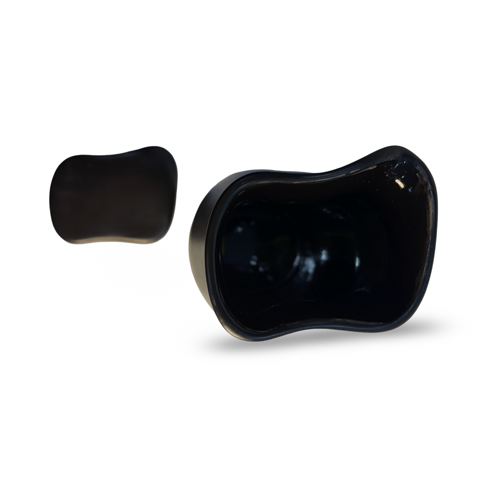 Black Lidded Icebox Carafe